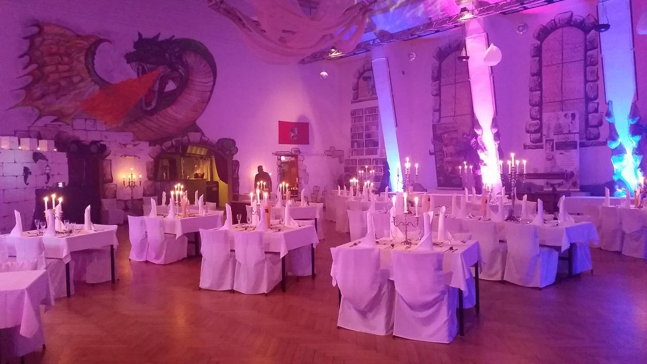 Pension Und Restaurant Die Burg Ehrenfriedersdorf Luaran gambar