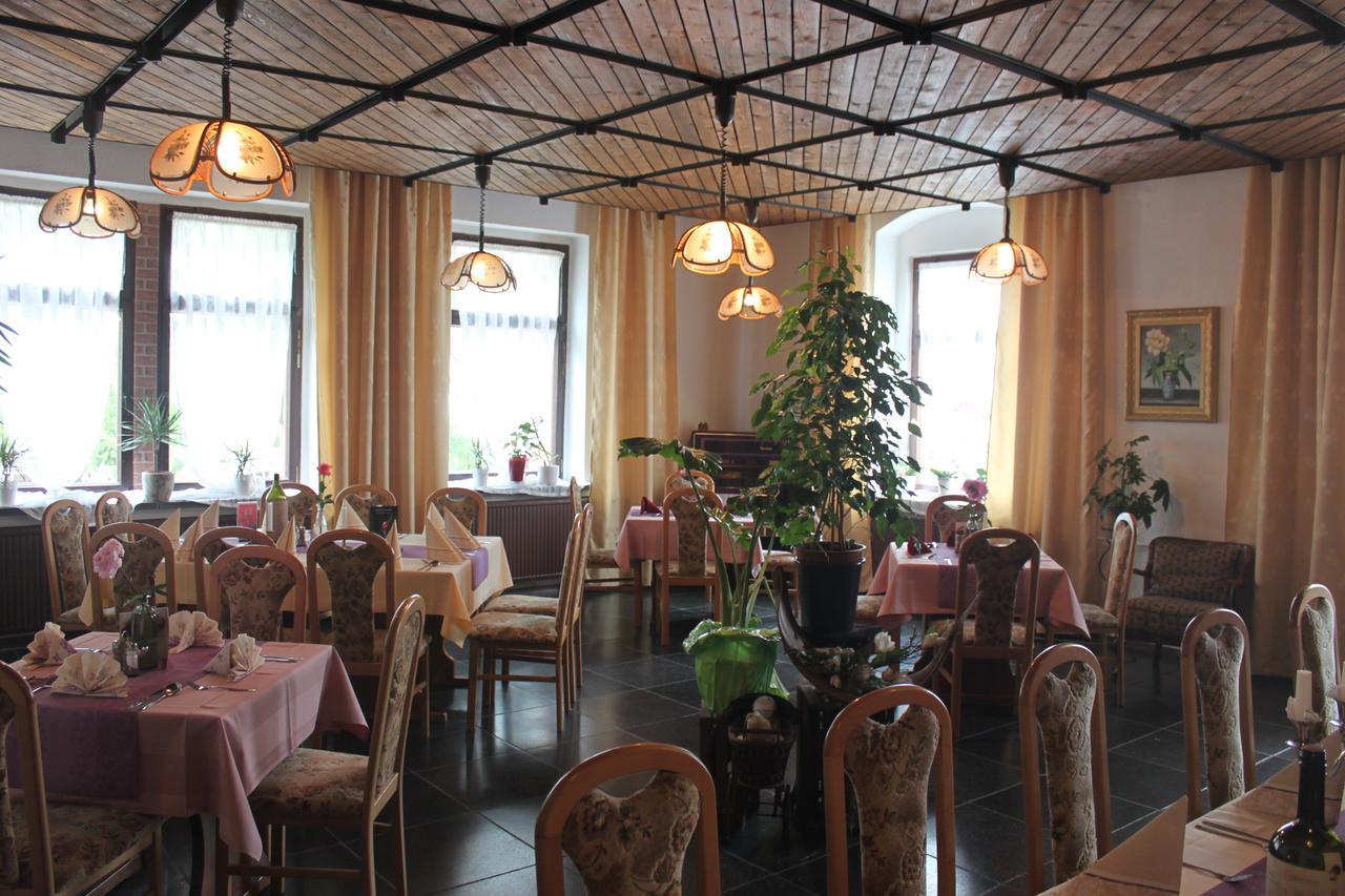 Pension Und Restaurant Die Burg Ehrenfriedersdorf Luaran gambar