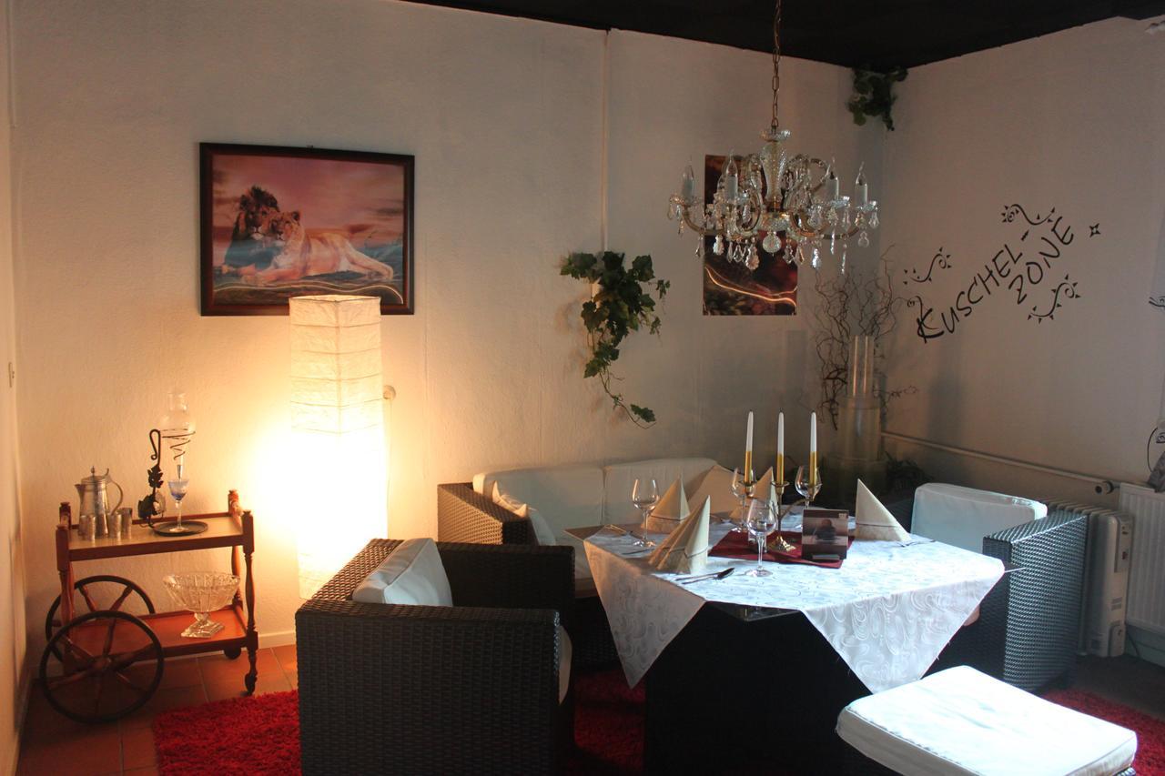 Pension Und Restaurant Die Burg Ehrenfriedersdorf Luaran gambar
