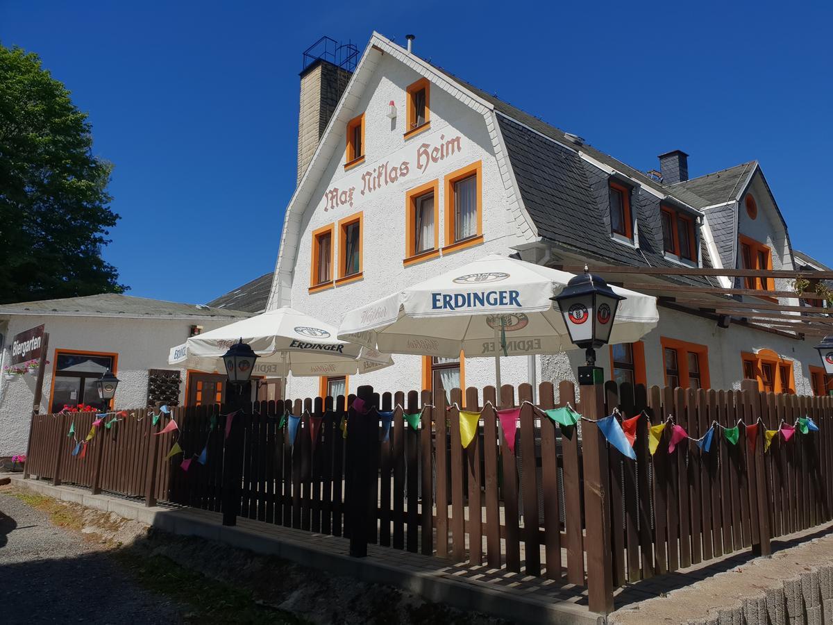 Pension Und Restaurant Die Burg Ehrenfriedersdorf Luaran gambar